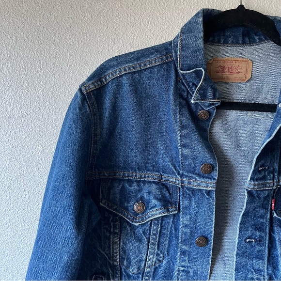 Levi's Indigo Denim Jacket - Picture 2 of 11